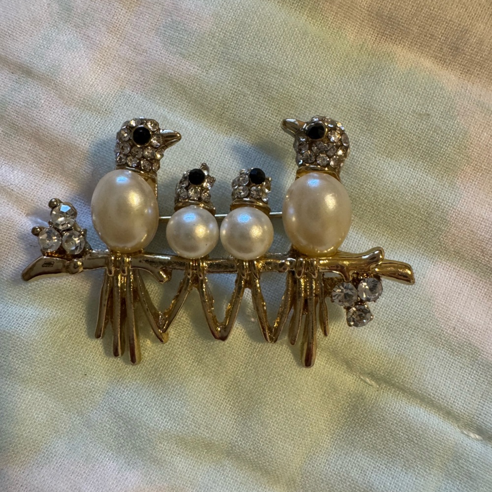 Gold and Pearl Bird Brooch